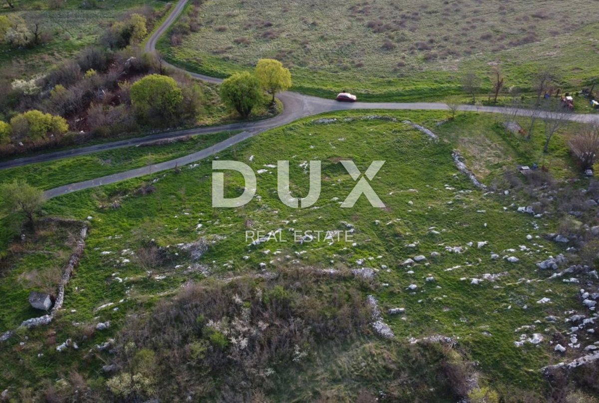 ISTRIA, KRŠAN - Terreno edificabile con vista aperta sulla natura