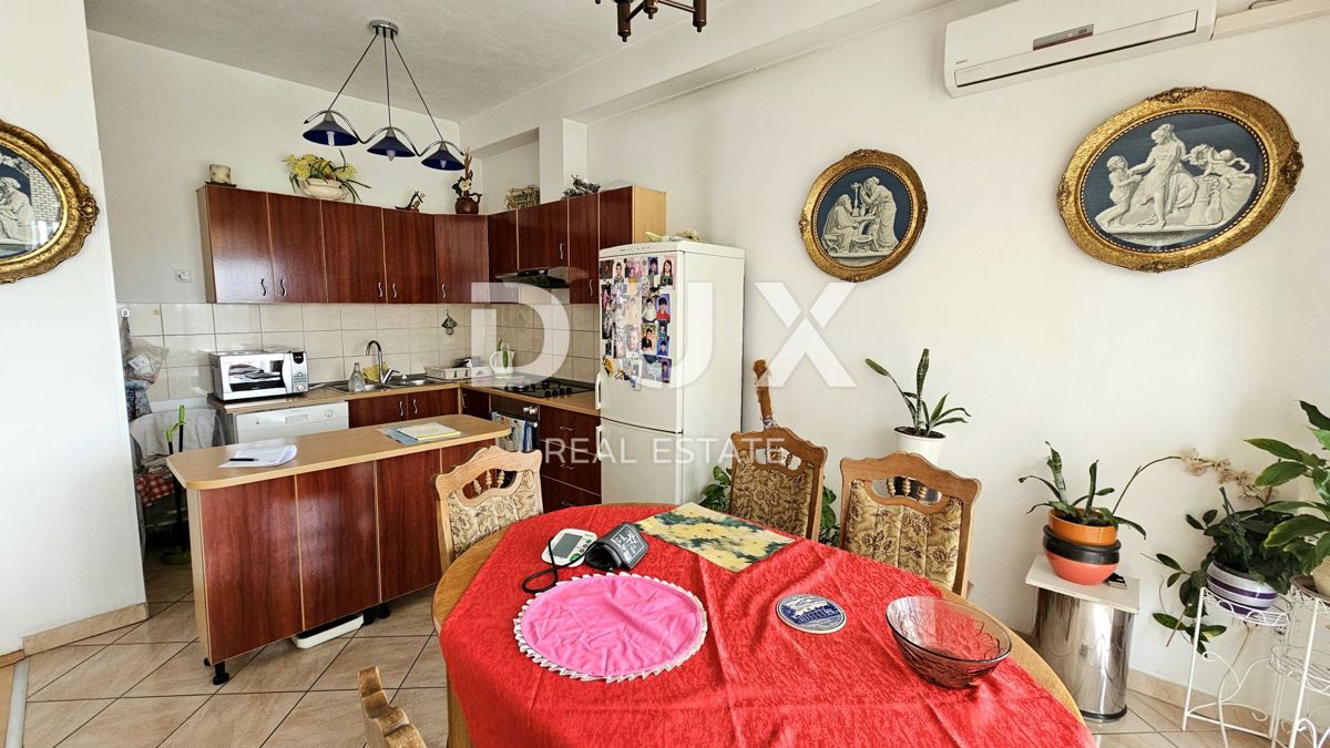 ISTRIA, PULA, VELI VRH - 3BR+DB confortevole appartamento con ampia terrazza e parte di giardino