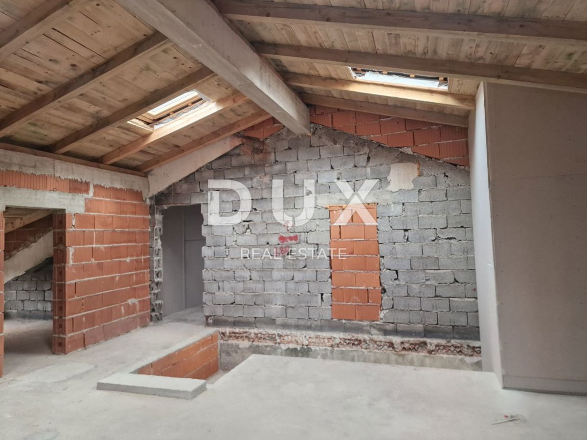 BENKOVAC - edificio commerciale e residenziale incompiuto