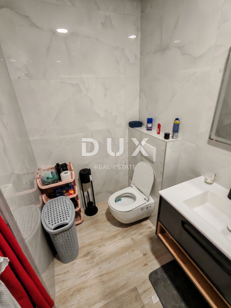 ZADAR, ZUKVE - Spaziosa casa bifamiliare con piscina! Nuova costruzione! B