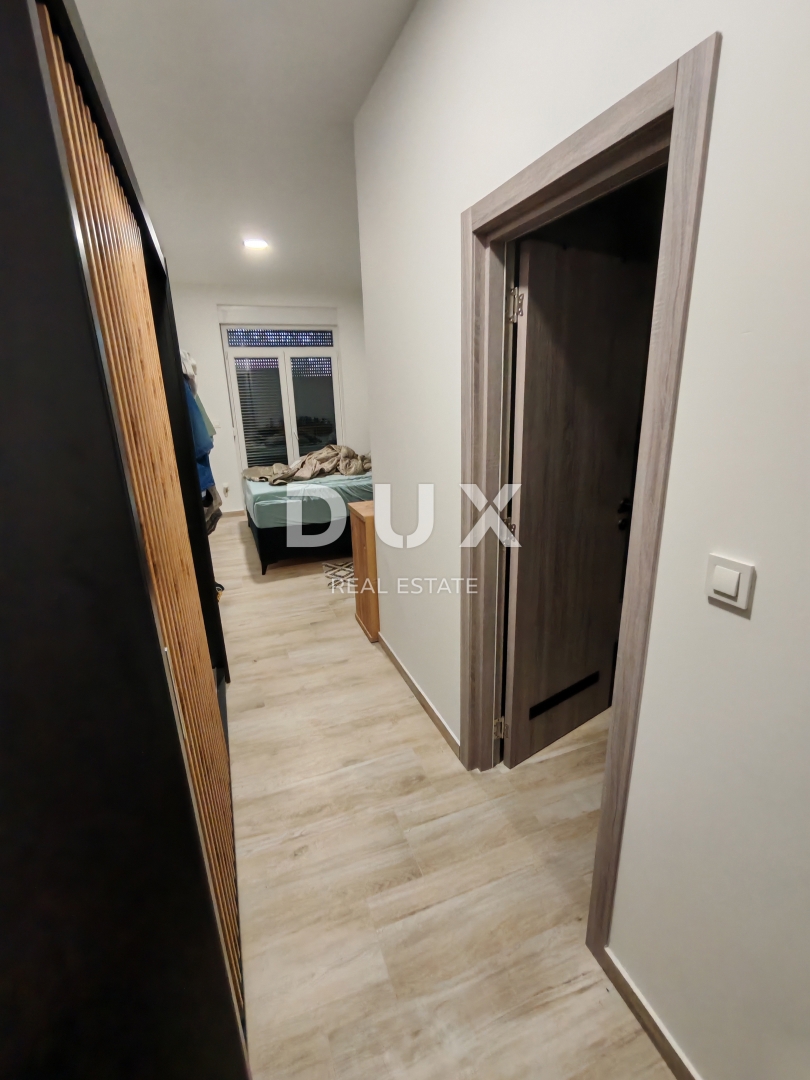 ZADAR, ZUKVE - Spaziosa casa bifamiliare con piscina! Nuova costruzione! B