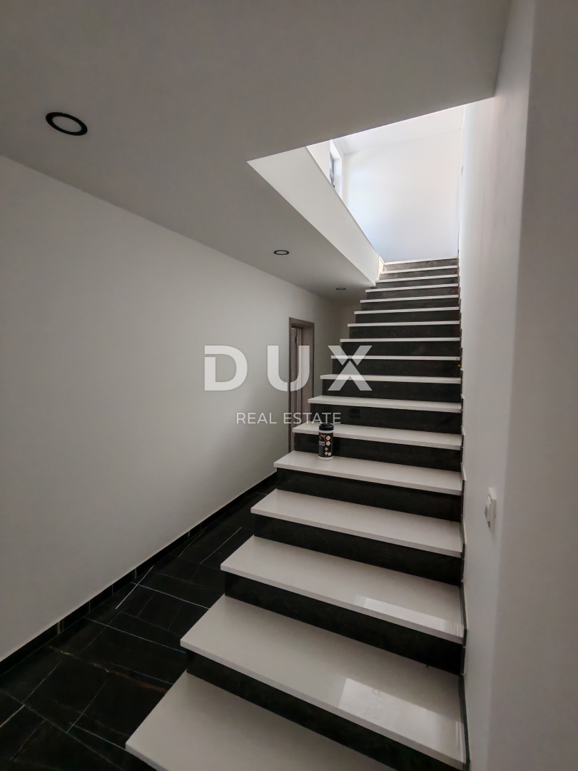 ZADAR, ZUKVE - Spaziosa casa bifamiliare con piscina! Nuova costruzione! B