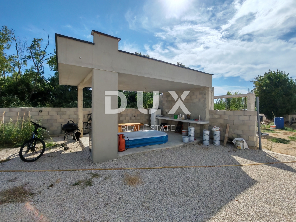 ZADAR, ZUKVE - Spaziosa casa bifamiliare con piscina! Nuova costruzione! B