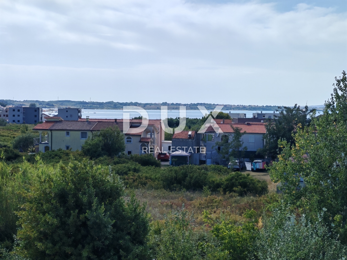 ZADAR, ZUKVE - Spaziosa casa bifamiliare con piscina! Nuova costruzione! B