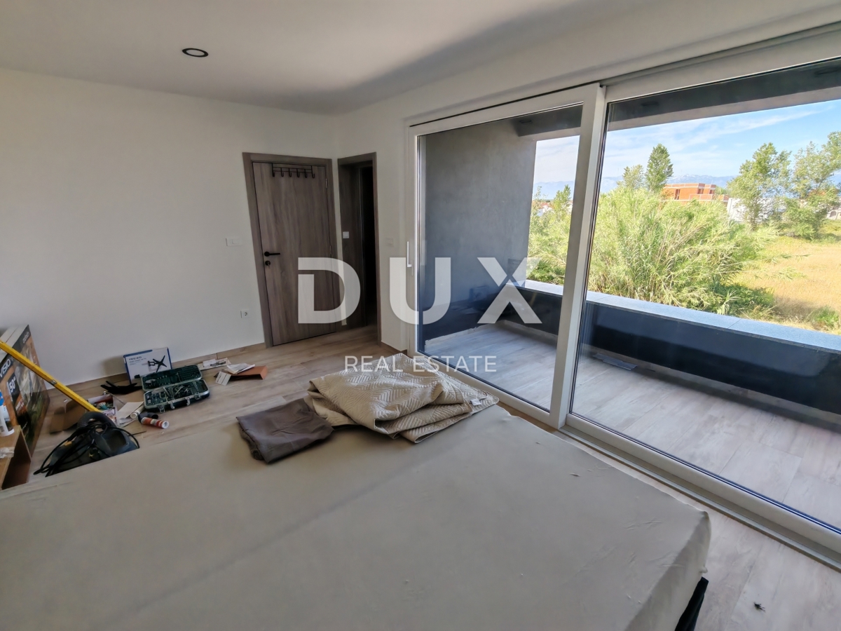 ZADAR, ZUKVE - Spaziosa casa bifamiliare con piscina! Nuova costruzione! B