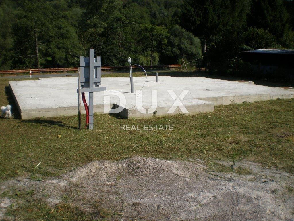 GORSKI KOTAR, Kupska dolina - terreno edificabile con progetto