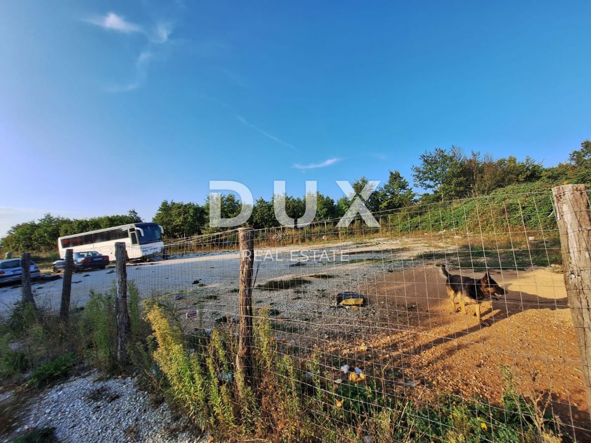 ISTRIA, ŽMINJ - Terreno edificabile 1042m2!