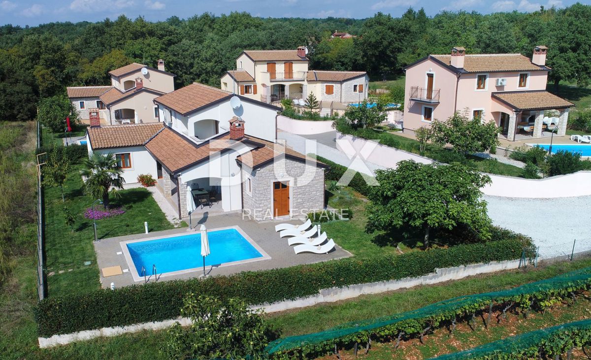 ISTRIA, SVETI LOVREČ - Casa perfettamente arredata con piscina, ideale per affitto turistico