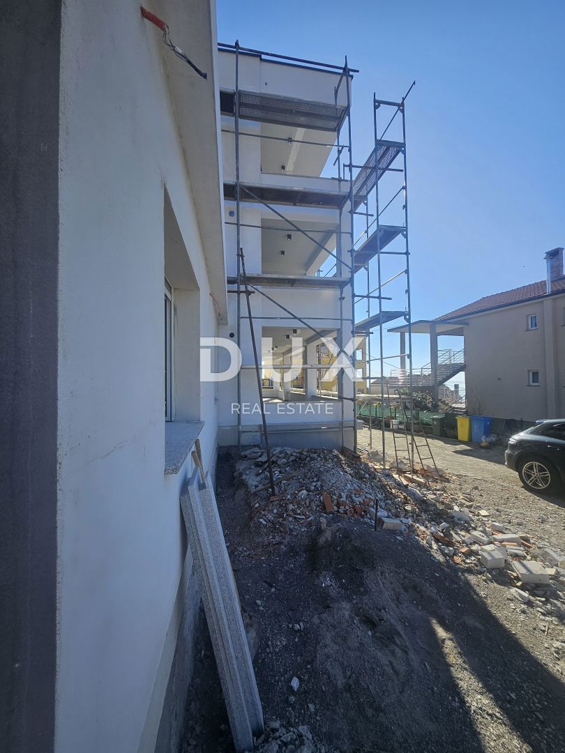 SRDOČI, ZAMET GORNJI, MARINIĆI - appartamento 87m2 piano terra soggiorno + 3 camere da letto con vista mare + terrazza coperta 30m2