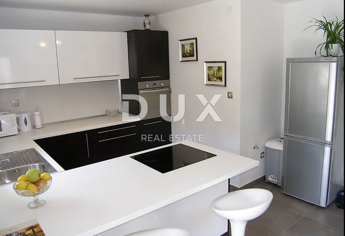 OPATIJA, POBRI - casa privata con piscina e garage in un villaggio tranquillo, vicino a Opatija