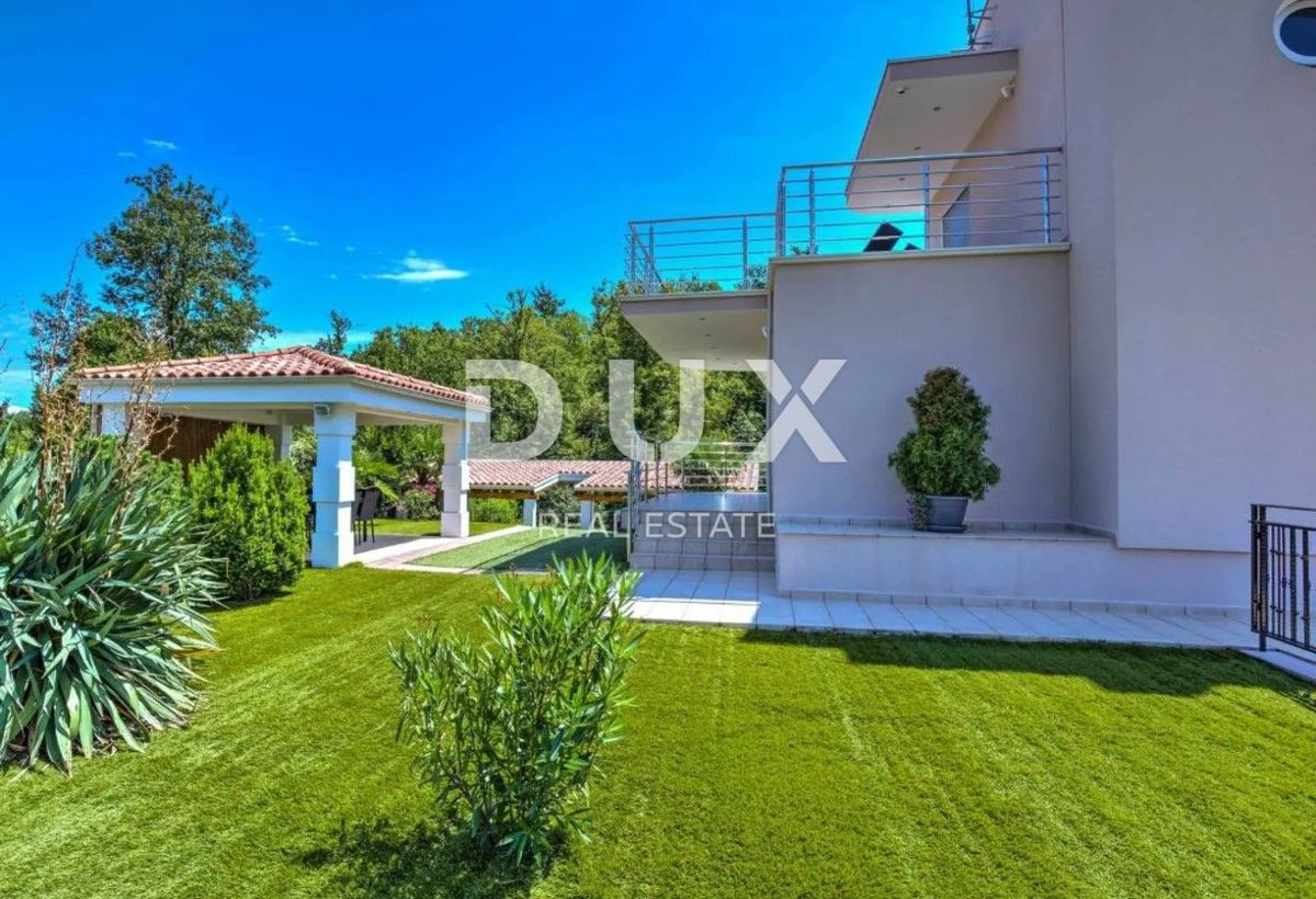 OPATIJA, POBRI - casa privata con piscina e garage in un villaggio tranquillo, vicino a Opatija