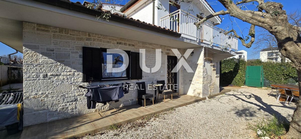 ISTRIA, UMAGO - Casa in pietra ristrutturata con 4 unità, a soli 200 m dal mare!