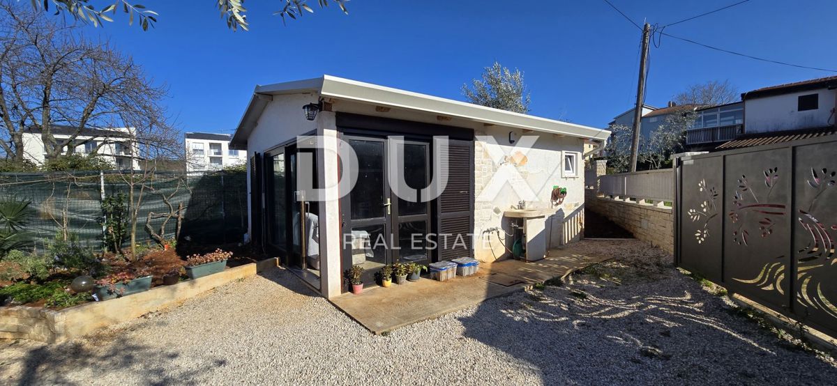 ISTRIA, UMAGO - Casa in pietra ristrutturata con 4 unità, a soli 200 m dal mare!