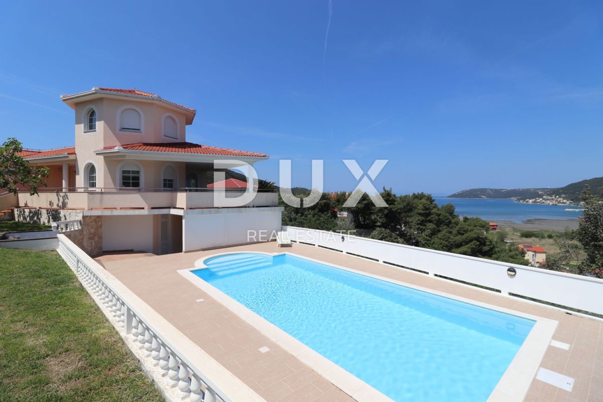 ISOLA DI RAB, SUPETARSKA DRAGA - Casa con appartamenti in ottima posizione