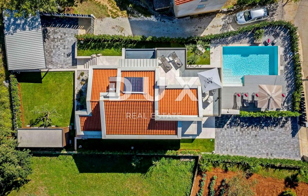 ISTRIA, PARENZO - Casa attraente con piscina