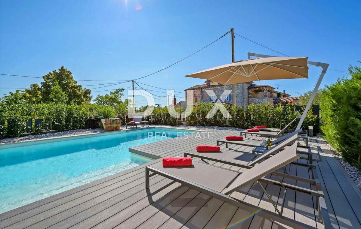 ISTRIA, PARENZO - Casa attraente con piscina