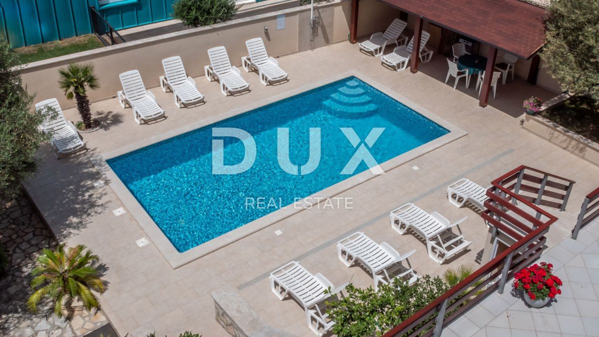 ISTRIA, PEROJ - Grazioso condominio con piscina e vista mare!