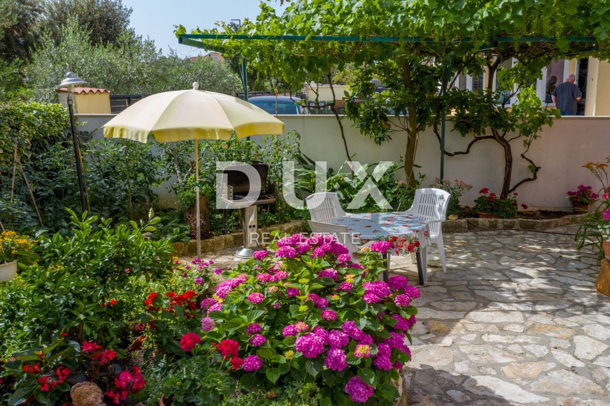 ISTRIA, PEROJ - Grazioso condominio con piscina e vista mare!