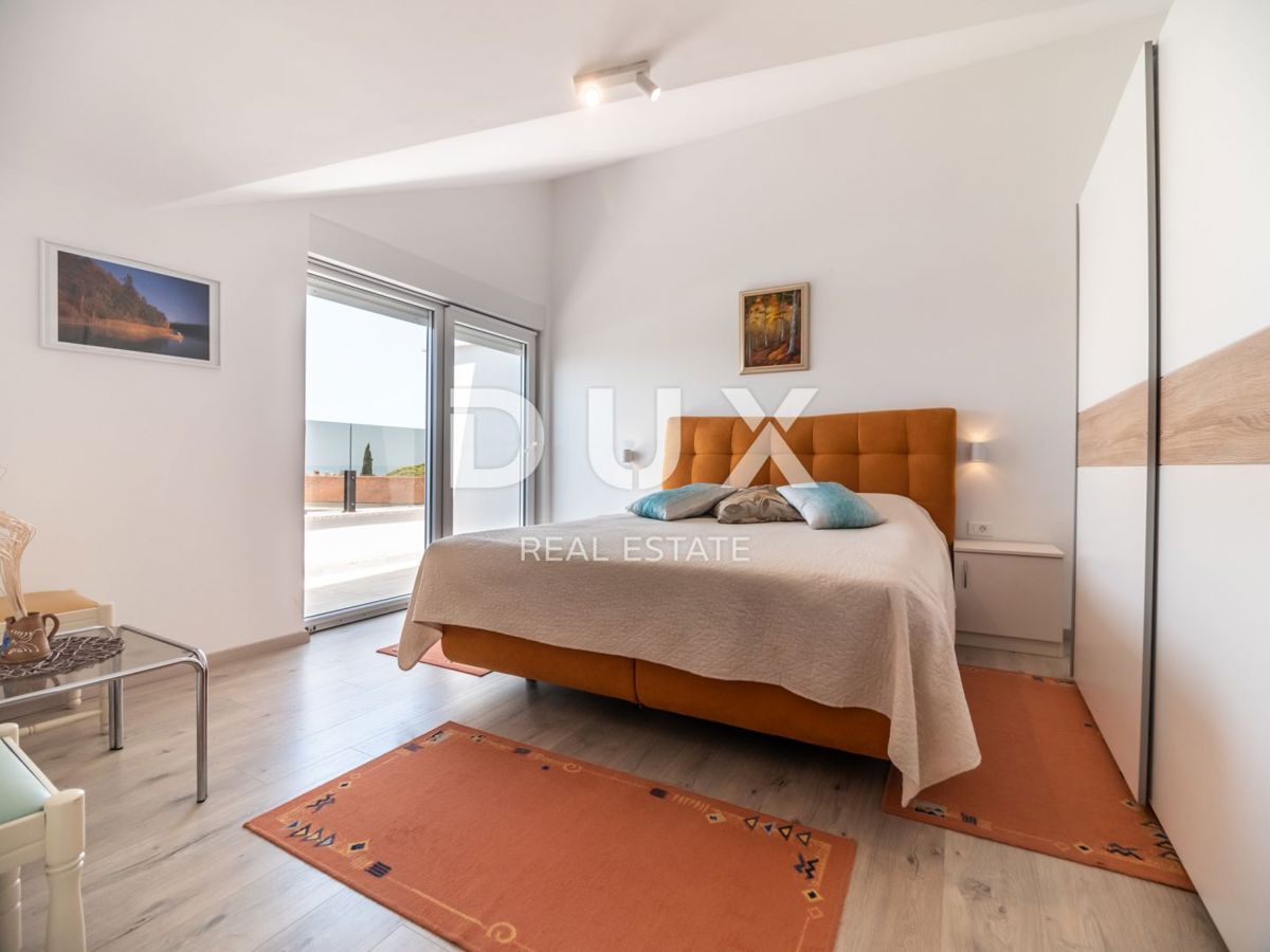 ISTRIA, PEROJ - Grazioso condominio con piscina e vista mare!