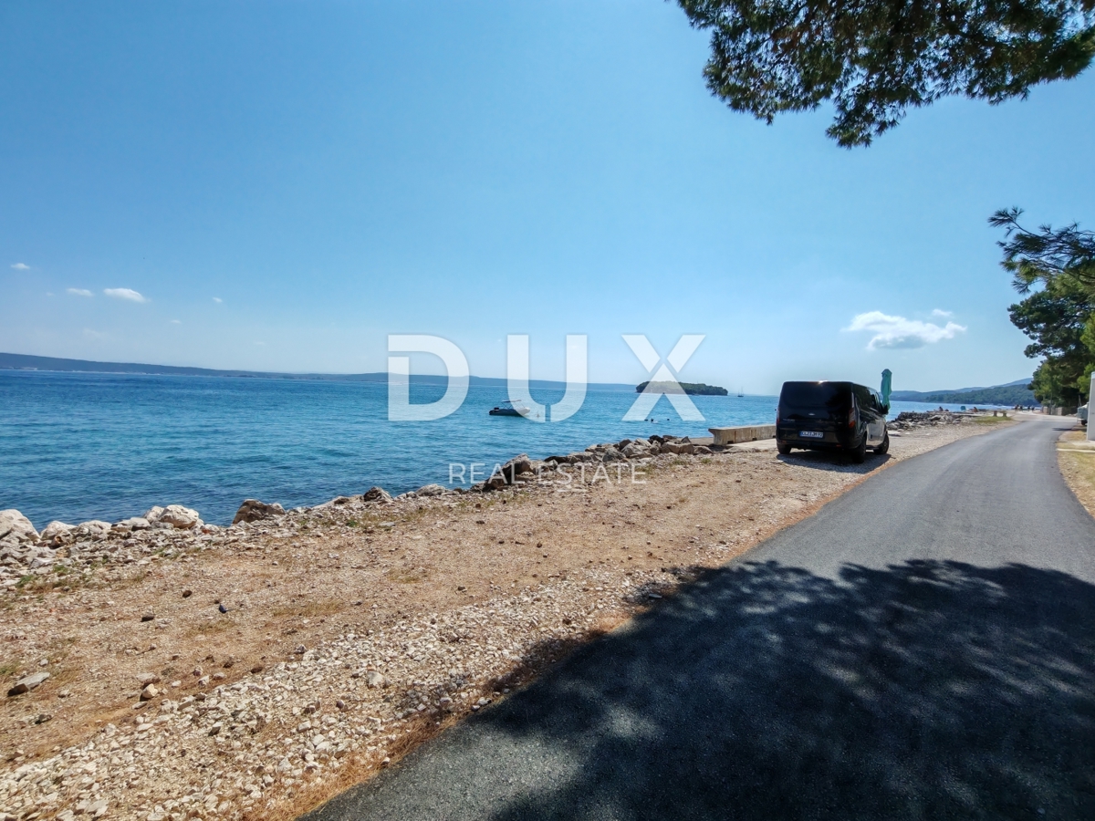 UGLJAN, KUKLJICA - Terreno edificabile prima fila al mare! 