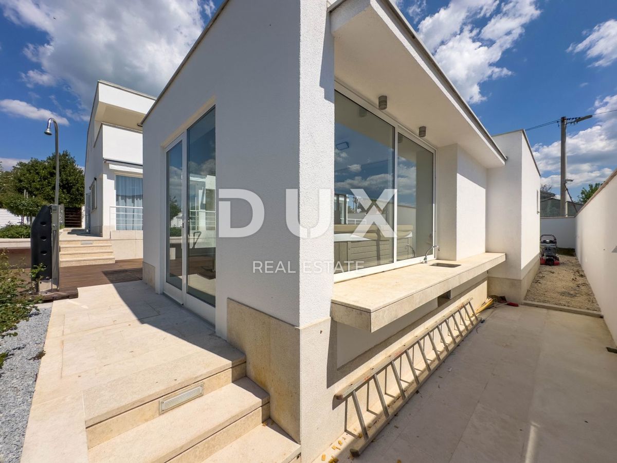 ISTRIA, PARENZO - Esclusiva villa di design per famiglie con oasi benessere e piscina riscaldata