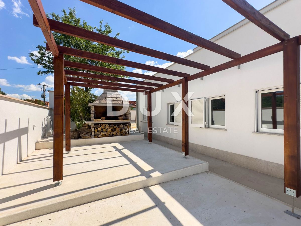 ISTRIA, PARENZO - Esclusiva villa di design per famiglie con oasi benessere e piscina riscaldata