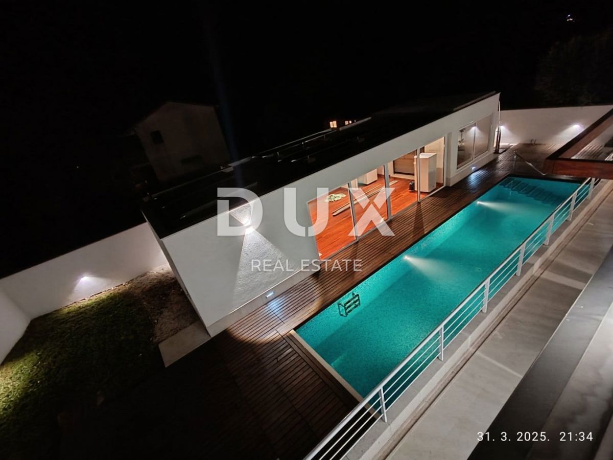 ISTRIA, PARENZO - Esclusiva villa di design per famiglie con oasi benessere e piscina riscaldata