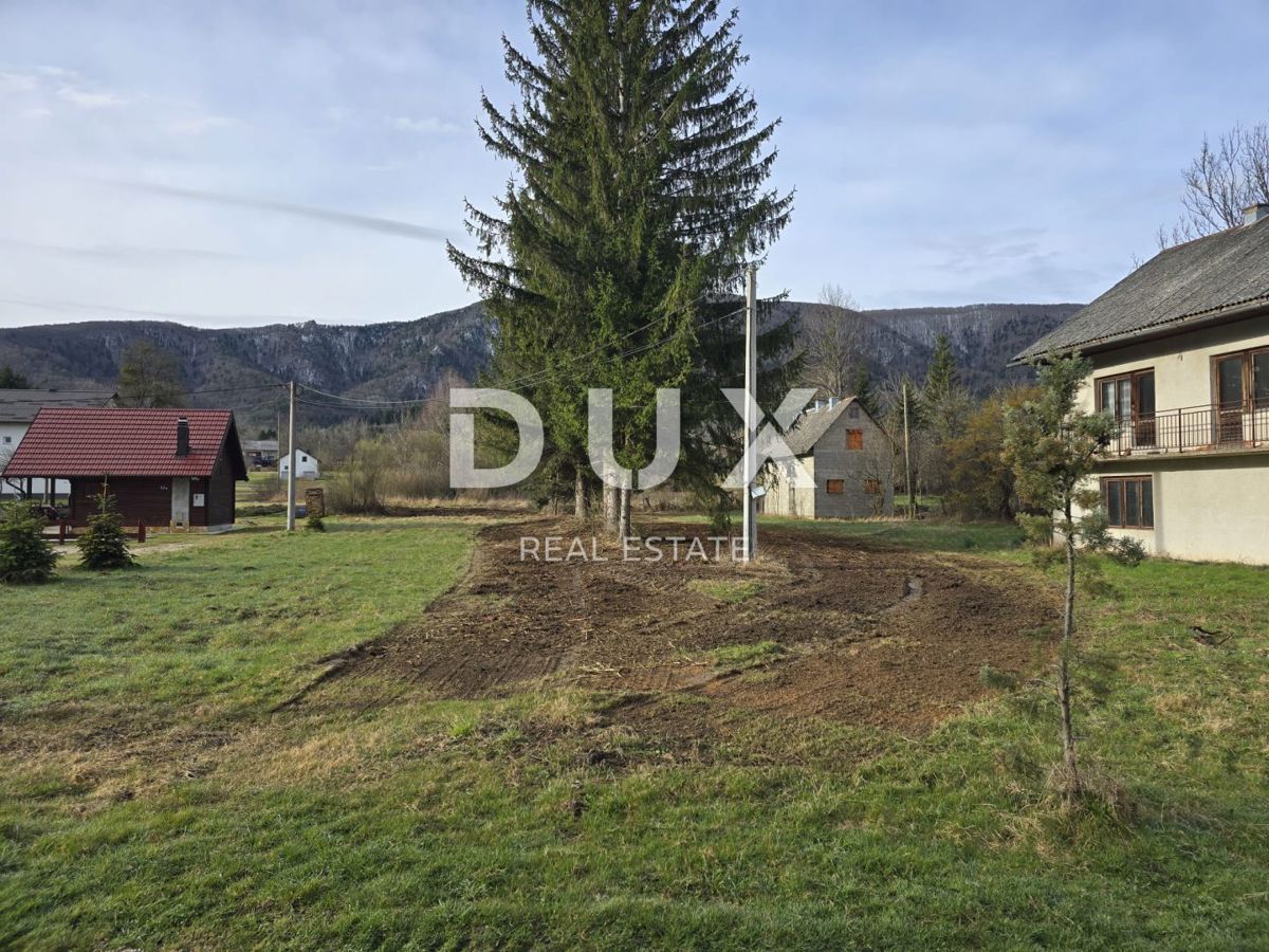 LIKA, KORENICA - Terreno edificabile con progetto