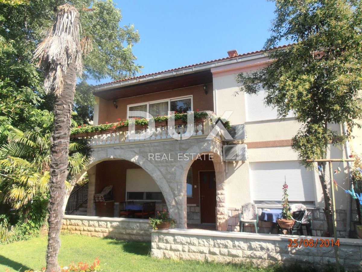 ISTRIA, POLA - due appartamenti in centro città 60m2