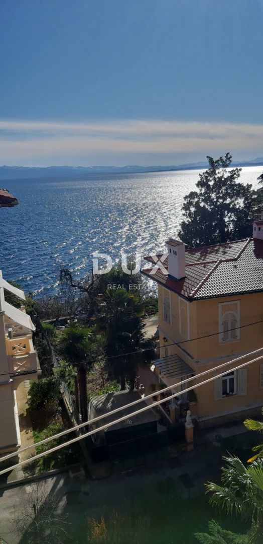 ABBAZIA, LOVRAN - appartamento di 152m2 con una bellissima vista pieno di potenziale