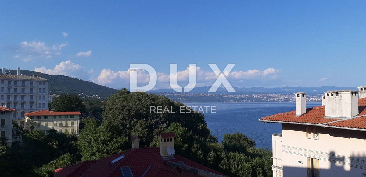 ABBAZIA, LOVRAN - appartamento di 152m2 con una bellissima vista pieno di potenziale