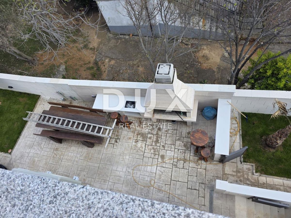 ISOLA DI PAG, STARA NOVALJA - casa di lusso con piscina in ottima posizione, nuova costruzione