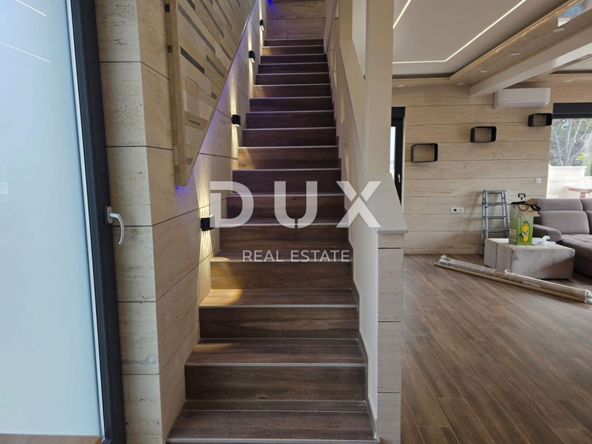 ISOLA DI PAG, STARA NOVALJA - casa di lusso con piscina in ottima posizione, nuova costruzione