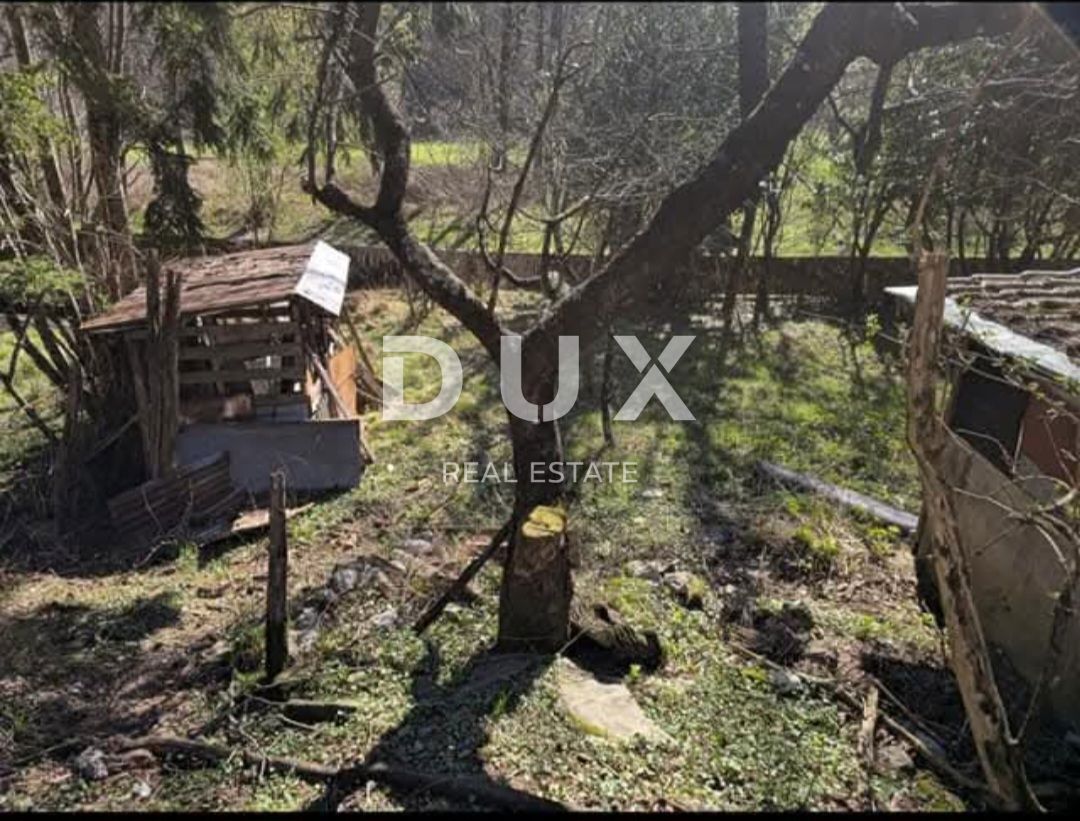 KLANA - casa antica da ristrutturare + terreno 1780m2
