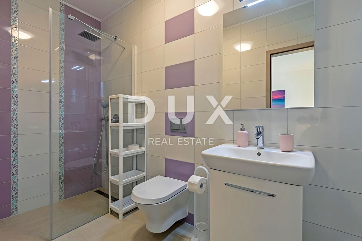 ISTRIA, SVETVINČENAT - Casa con piscina