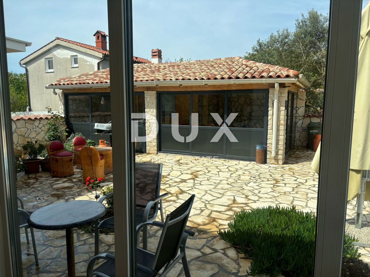 ISTRIA, MEDULIN - Casa a un piano con taverna e piscina!