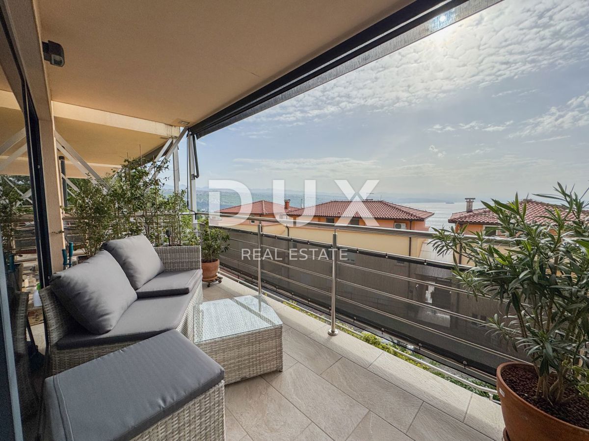 ABBAZIA, CENTRO - splendido appartamento con terrazza e posto auto in garage con fantastica vista mare, PISCINA!