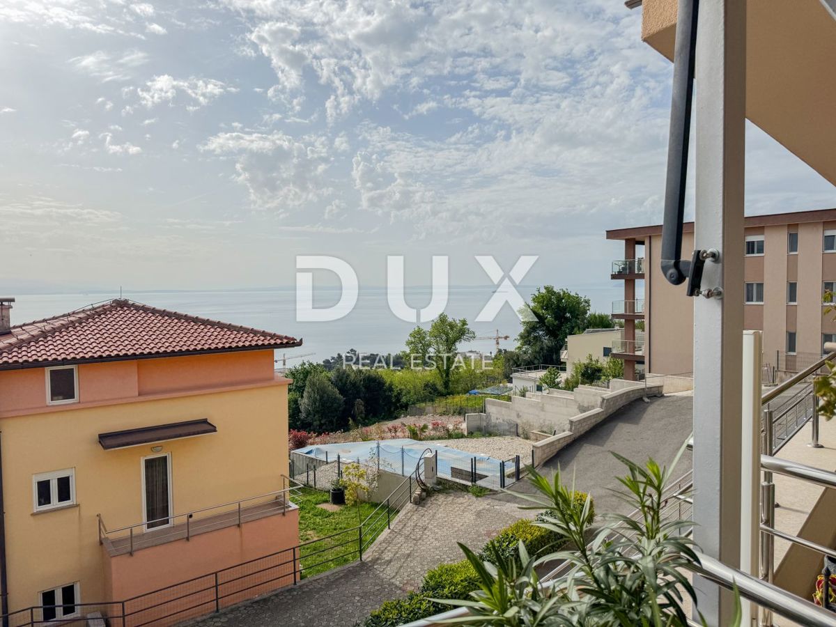 ABBAZIA, CENTRO - splendido appartamento con terrazza e posto auto in garage con fantastica vista mare, PISCINA!