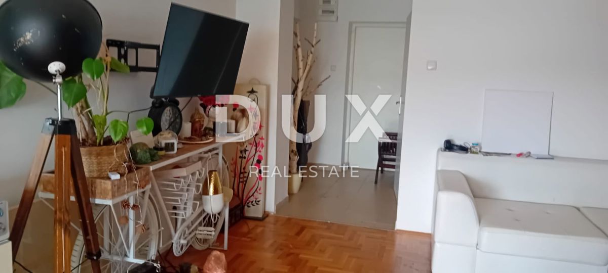 CRIKVENICA - Bellissimo appartamento con 2 camere da letto + soggiorno con vista mare, a 200 m dal mare