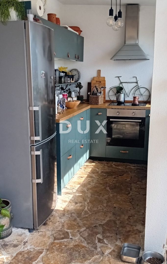 CRIKVENICA - Bellissimo appartamento con 2 camere da letto + soggiorno con vista mare, a 200 m dal mare