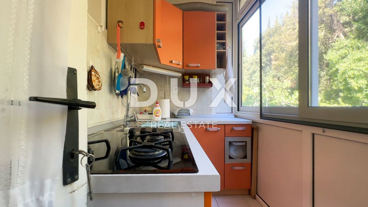 ISTRIA, RABAC - Esclusiva, solo nella nostra offerta! Appartamento arredato con vista mare