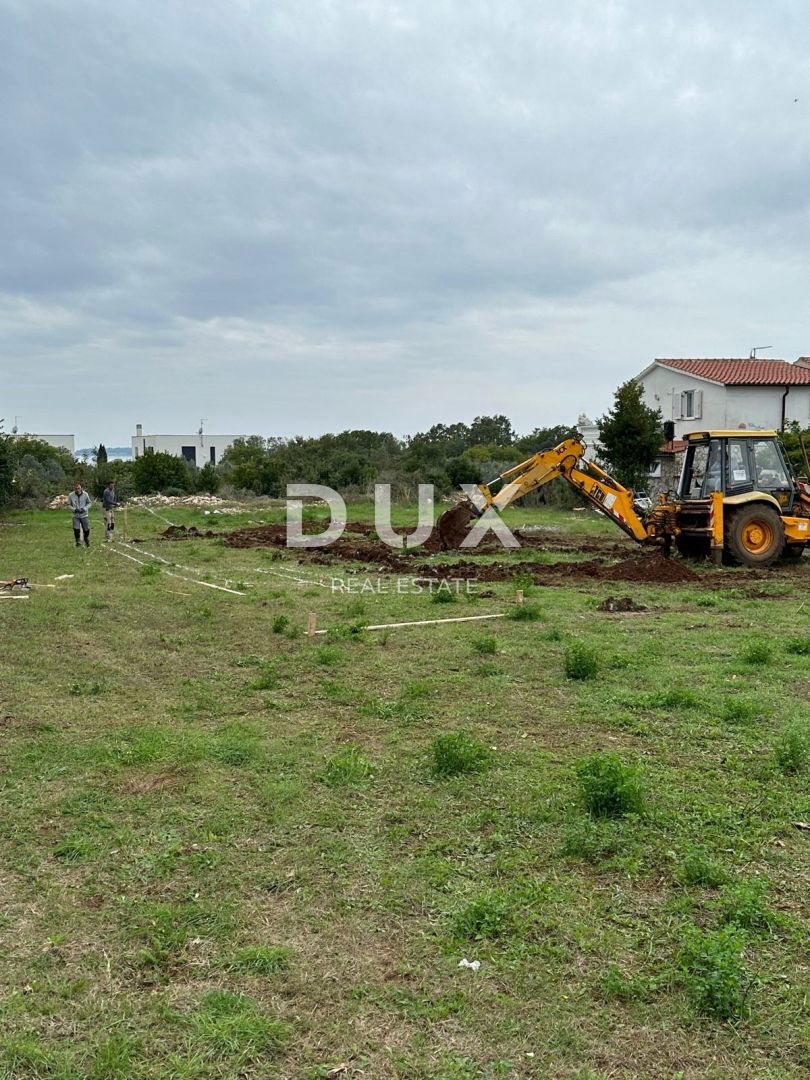 ISTRIA, PEROJ - Terreno edificabile con suggestiva vista mare