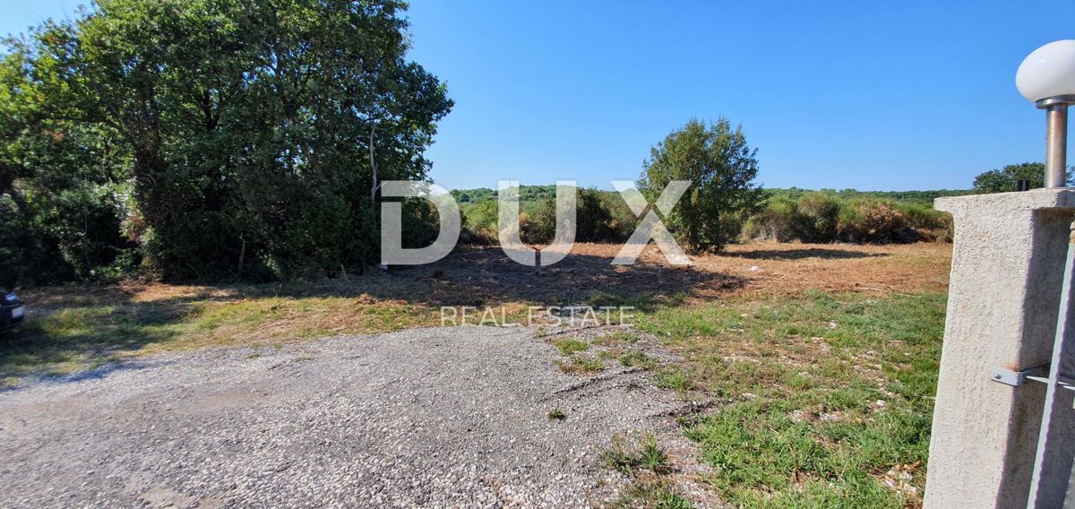 ISTRIA, POLA - Terreno edificabile ad uso residenziale 600 m2