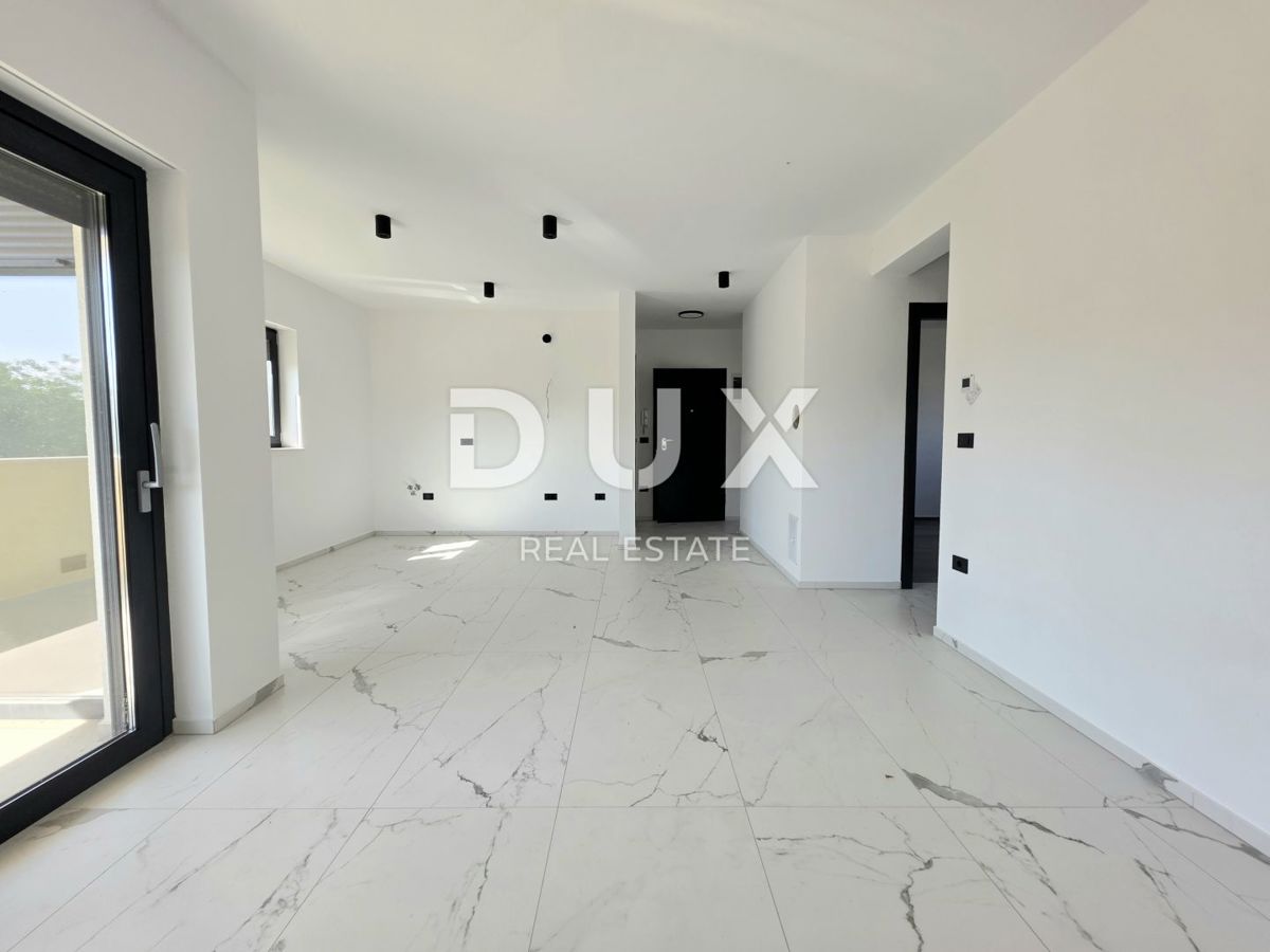 ISTRIA, ŠTINJAN - Una combinazione perfetta di lusso e comfort, appartamento 2SS+DB con garage privato a soli 500 metri da spiagge ben curate e lunghe passeggiate in riva al mare