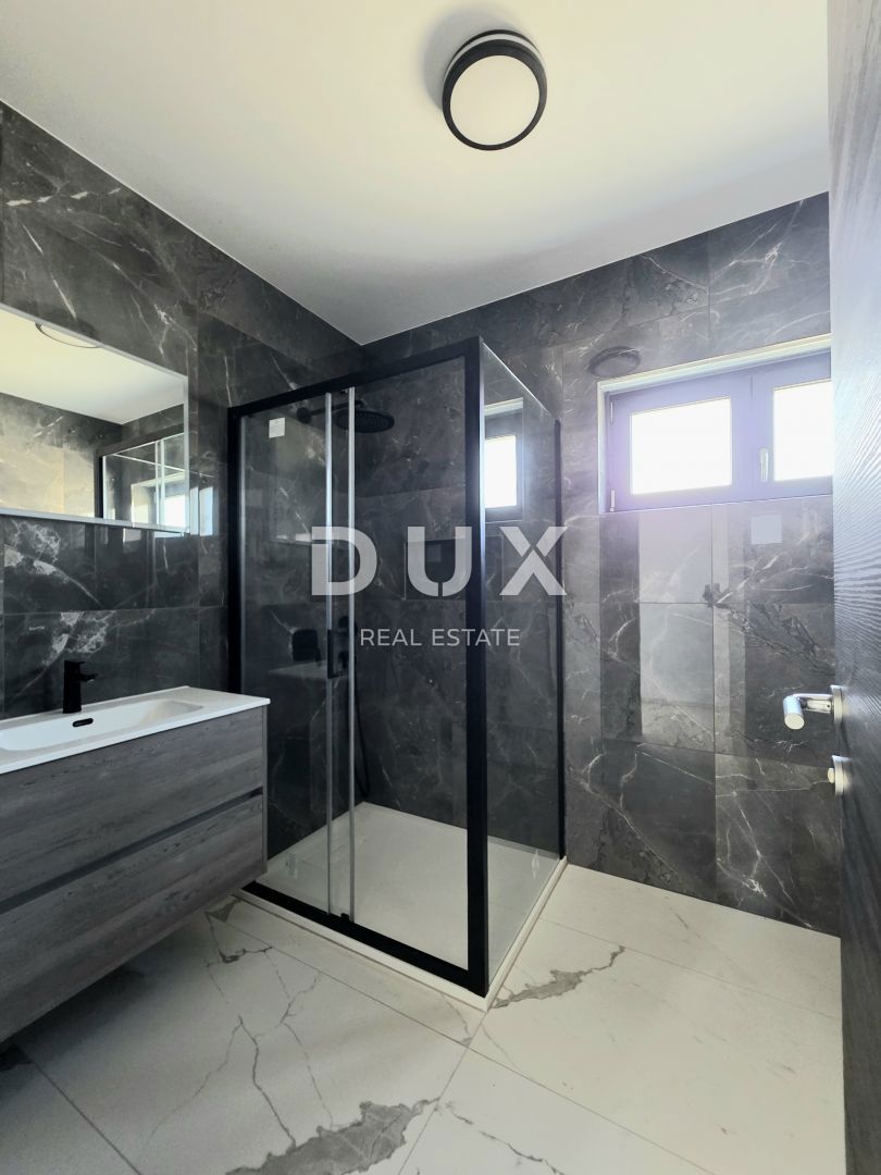 ISTRIA, ŠTINJAN - Una combinazione perfetta di lusso e comfort, appartamento 2SS+DB con garage privato a soli 500 metri da spiagge ben curate e lunghe passeggiate in riva al mare