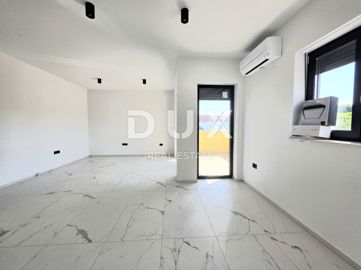 ISTRIA, ŠTINJAN - Una combinazione perfetta di lusso e comfort, appartamento 2SS+DB con garage privato a soli 500 metri da spiagge ben curate e lunghe passeggiate in riva al mare
