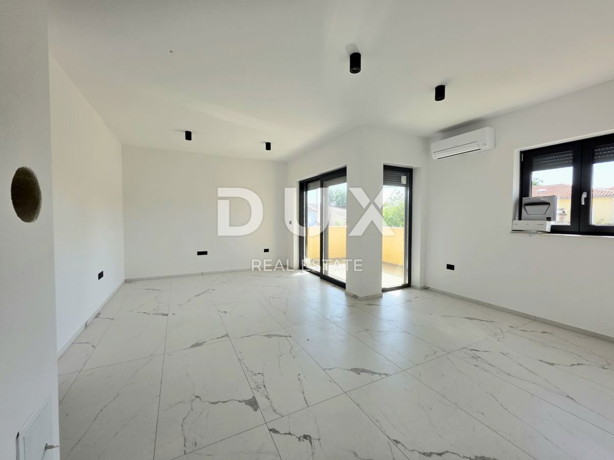 ISTRIA, ŠTINJAN - Una combinazione perfetta di lusso e comfort, appartamento 2SS+DB con garage privato a soli 500 metri da spiagge ben curate e lunghe passeggiate in riva al mare