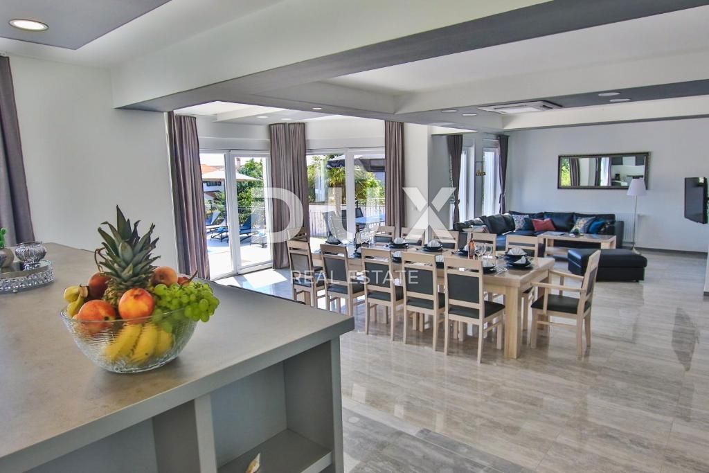 ISTRIA, KAŠTELIR - Villa di lusso con piscina