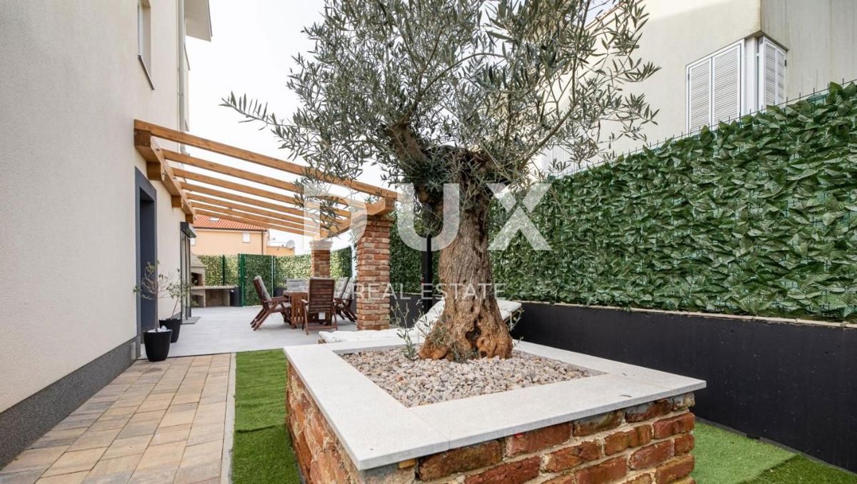 MALINSKA - Casa completamente ristrutturata su tre piani con vista mare!