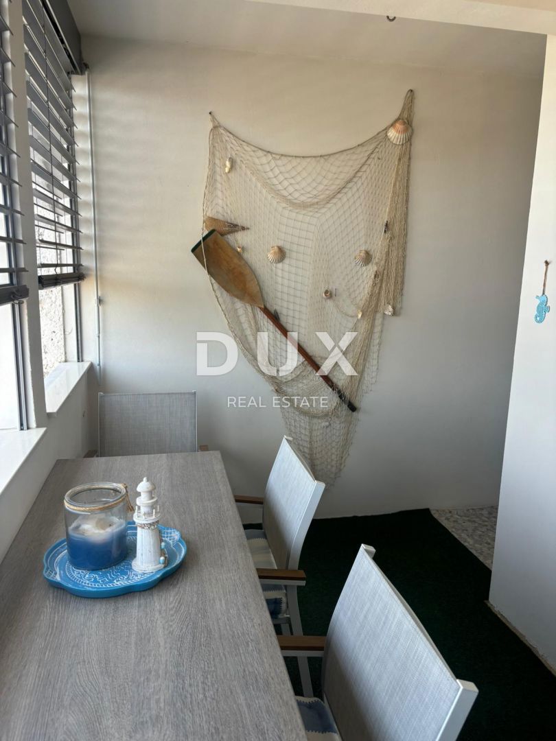 ISTRIA, PARENZO - Appartamento con due camere da letto e vista mare per sempre!
